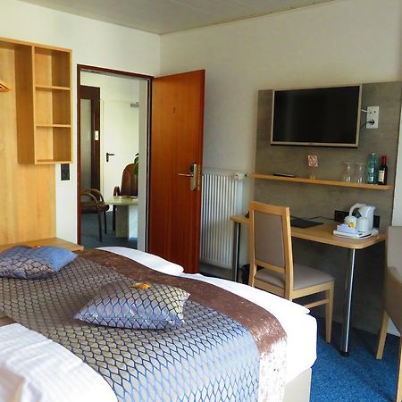 Hotel Am Sonnenhang Kassel Exteriör bild